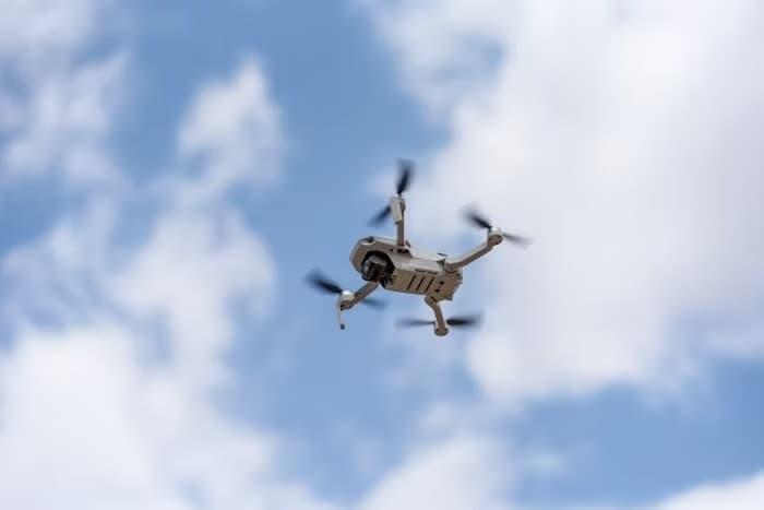 Sharper Image Drone Mach 10 with Camera Streaming Review and User Experience Sharper Image Drone Mach 10 with Camera Streaming Review and User Experience